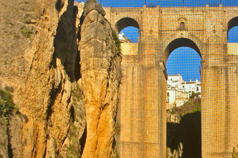 desde Marbella / Estepona: Excursión PRIVADA a Ronda incl. traslado y tapas