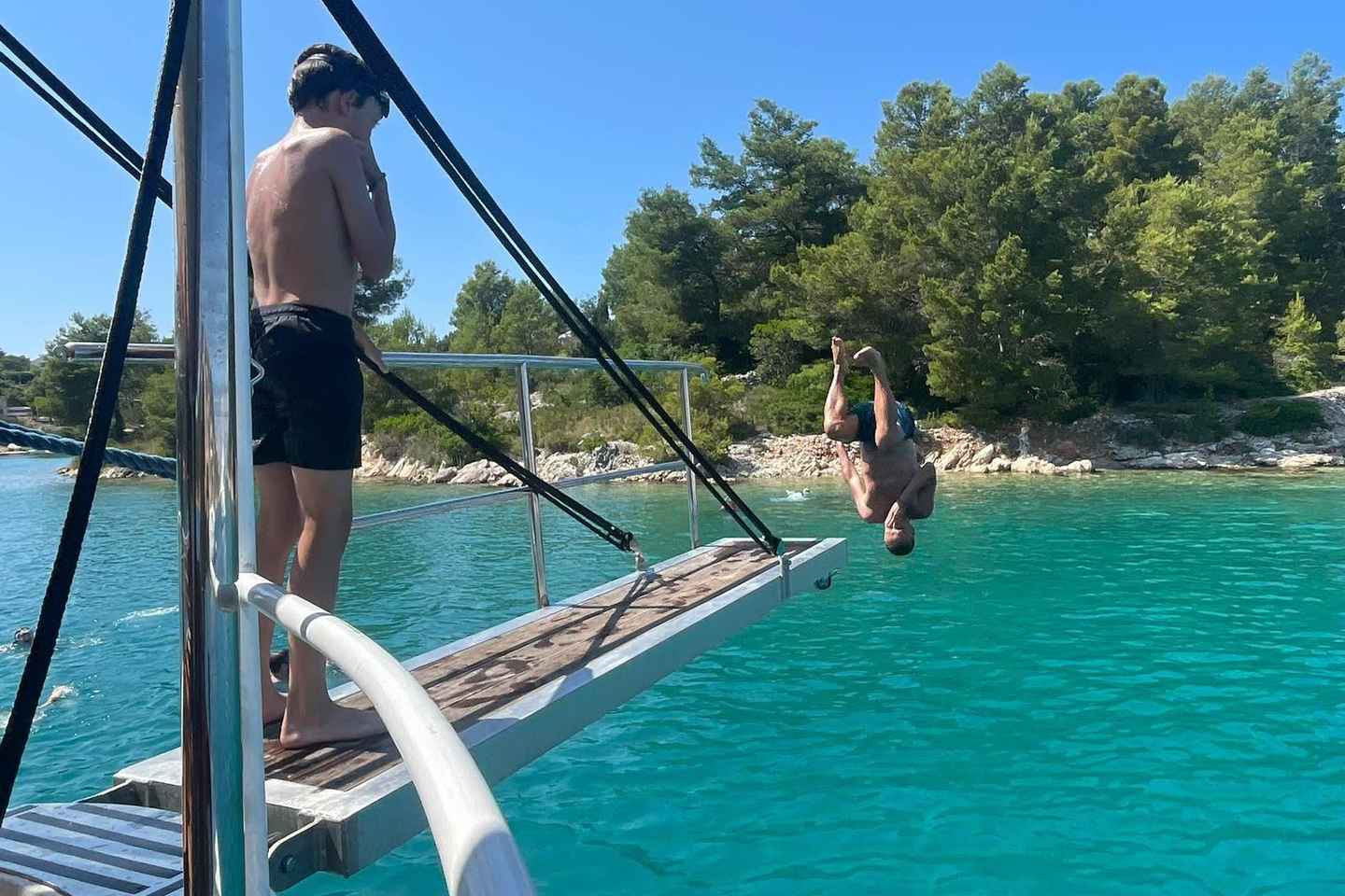 Split: Blue Lagoon and Šolta Boat Tour with Lunch and Drinks