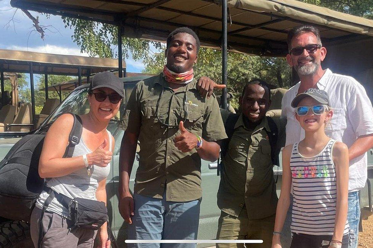 尼雷尔国家公园4天/3夜游猎和钓鱼尼雷尔国家公园 4 天/3 夜游猎和钓鱼之旅