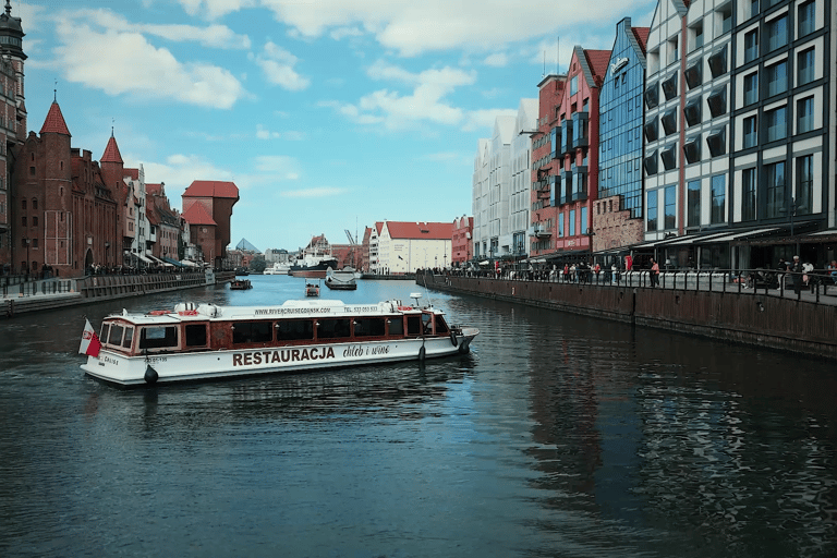Gdańsk: River Cruise on Motlawa with Meal and Drink Romantic Cruise