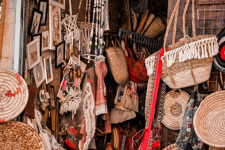 Amman: Guided Art and Culture Walking Tour with