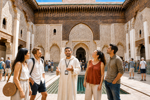 Marrakech: Ben Youssef Madrasa Tour with Skip-the-Line Entry Shared Group Guided Tour in French – Without Entry Tickets