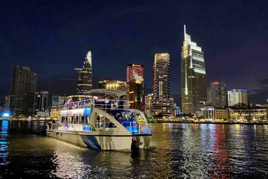 Ho-Chi-Minh-Stadt: Lebhafte Sightseeing-Kreuzfahrt auf dem Saigon-Fluss. Foto: GetYourGuide