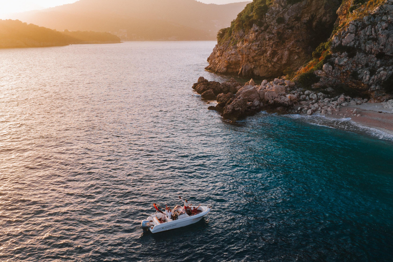 Dubrovnik:Elaphiti Islands and caves Private Speedboat Tour Dubrovnik: 6-hours Elaphiti Islands Private Speedboat Tour