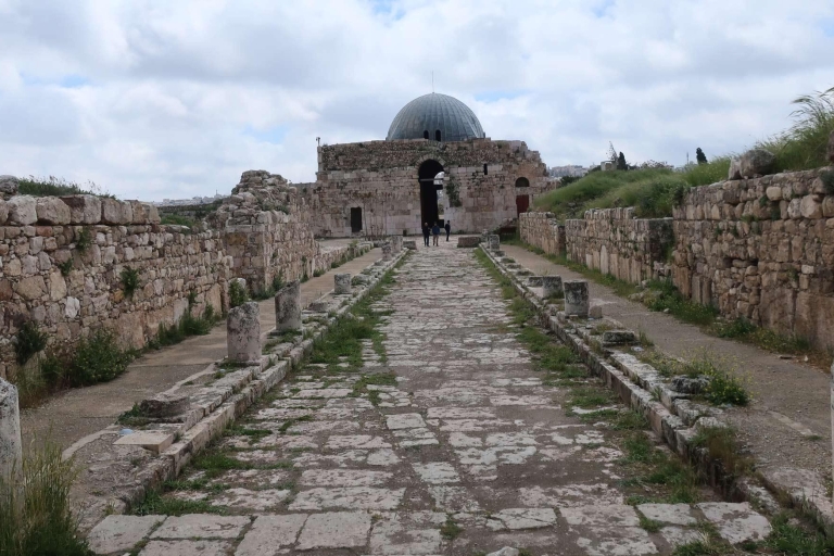 4-tägige private Tour: Jerash, Amman, Petra, Wadi-Rum und Totes Meer.Transport und Unterkunft