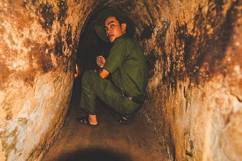 Visite à la journée du tunnel de Cu Chi et de la ville de Saigon