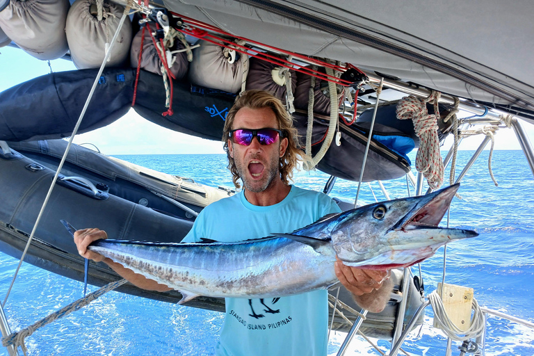 Fiji: Private Sailing Yacht Charter with Activities