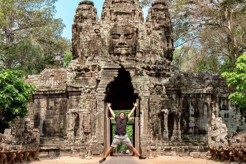 Siem Reap: Angkor 1 day guided tour in Spanish with sunriseOption 2: Private tour 1 day in Spanish with sunrise