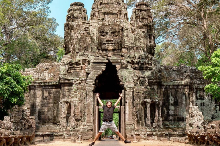 Siem Reap: Angkor 1 day guided tour in Spanish with sunriseOption 2: Private tour 1 day in Spanish with sunrise