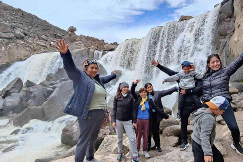 Abenteuertag in Arequipa: Pillones Wasserfall + Felsenwald