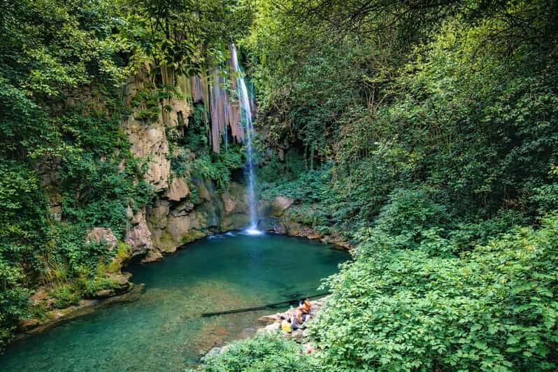 Depuis Chefchaouen : excursion d'une journée aux cascades d'Akchour - trekking