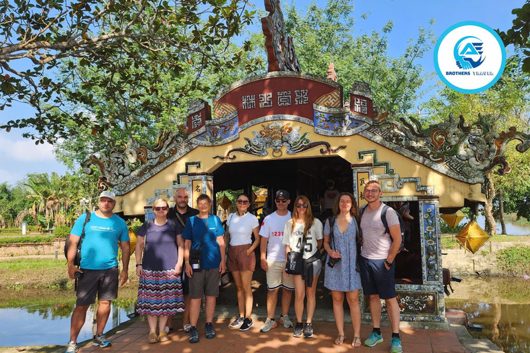 BUSTOER VAN HUE NAAR HOI AN met 4 sightseeingtours