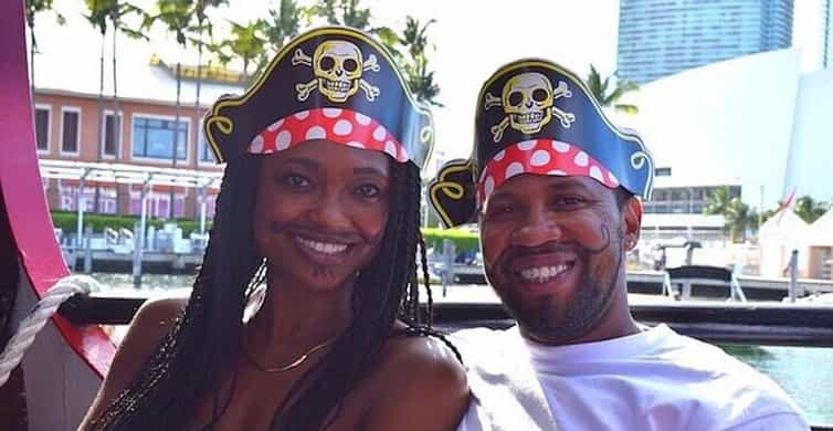 Miami Skyline & Celebrity Homes Pirate Boat Cruise photo 8