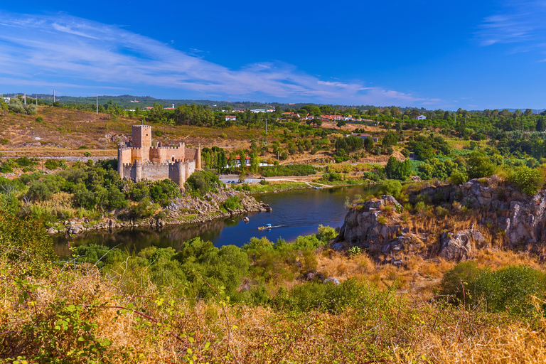 从里斯本出发：圣殿骑士路线 - 阿尔穆罗尔、托马尔和基督修道院独家私人之旅