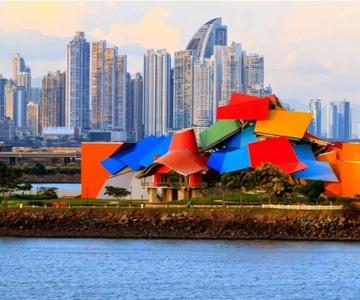 Panama City : Visite privée des écluses de Miraflores et du Biomuseo