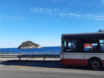 Milão: Passagem de ônibus e ingresso de trem de/para Malpasso Beach
