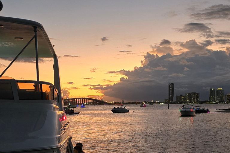 Privat yachtkryssning, Biscayne Bay, Miami Beach. 52 fot