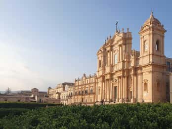 Tour guidato a piedi a Noto