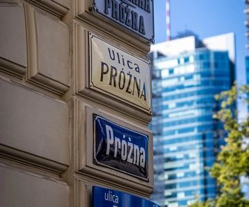 Warsaw: Jewish History Guided Walking Tour in English