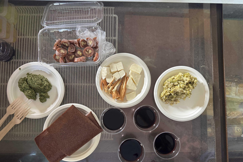 Tbilisi: Khinkali Kitchens Food Tour with 12+ Tastings