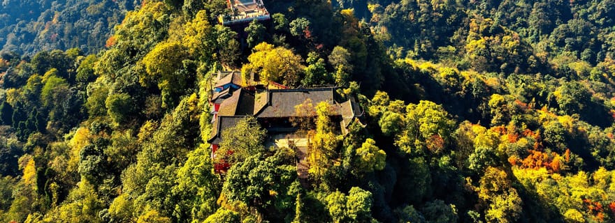 Visite du Mont Qingcheng : Découvrez un site taoïste serein et sacré