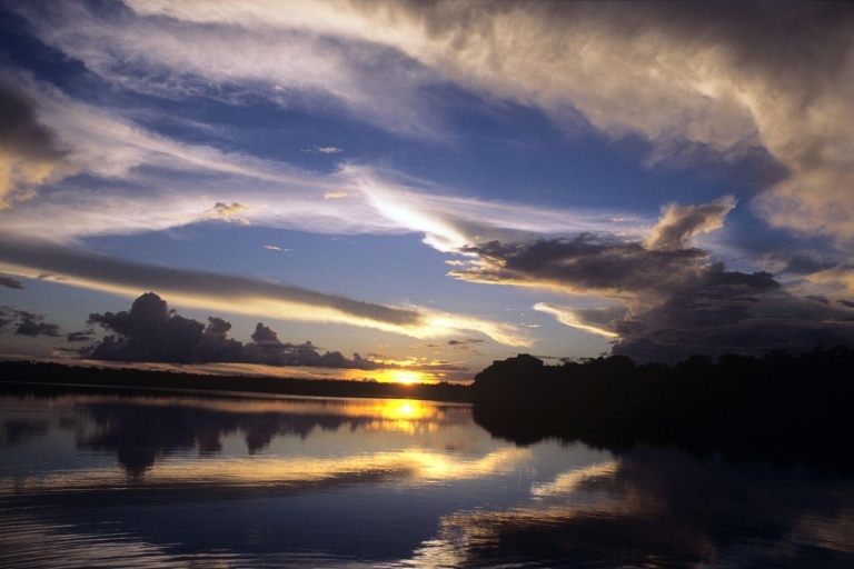 Von Puerto Maldonado: Bootsfahrt bei Sonnenuntergang für 3 Stunden