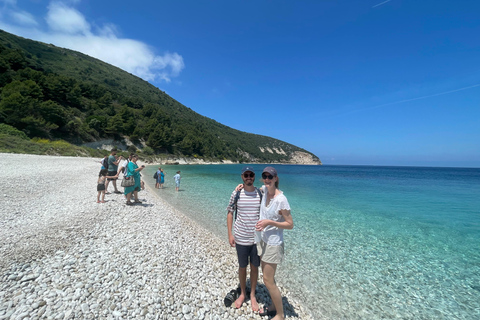 Clare: Excursión en lancha rápida por la isla de Sazan y Karaburun y buceo con tuboVerano 2026 KZ