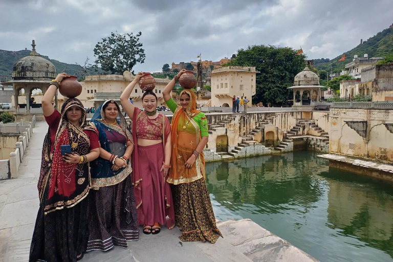 8 Day Golden Triangle with Varanasi & Tiger Safari By Flight Tour with 4-Star Hotel Accommodation