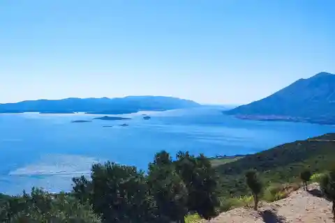 Korčula: Dagsutflykt från Baška Voda med vinprovning
