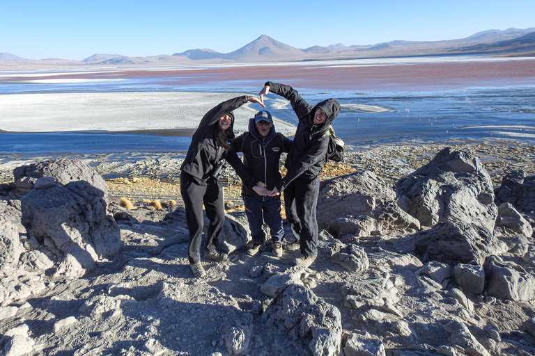 La Paz: 5-Day Uyuni Salt Flats Journey with Return ENGLISH-SPEAKING GUIDE