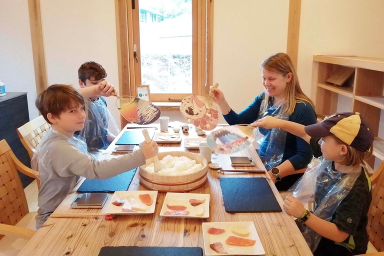 Kyoto: Sushi Making Workshop Experience