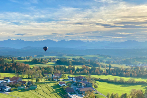 Balloon ride between Munich and the Alps