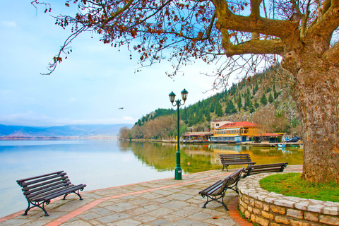 塞萨洛尼基：卡斯托里亚、修道院和龙穴之旅Thessaloniki: Kastoria, Monastery &amp; Dragon's Cave Tour