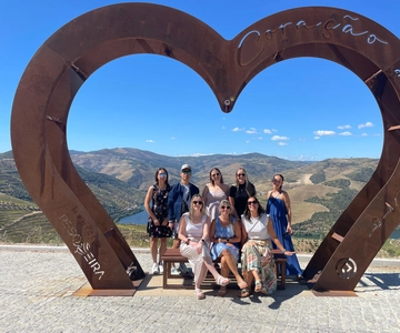 Porto: Douro Valley Wine Tour with a Sommelier & Boat Trip