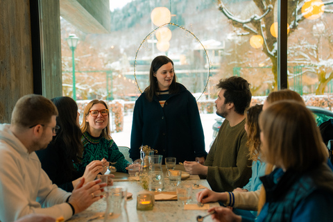 A Taste of Bergen Food Tour with Fløibanen Funicular