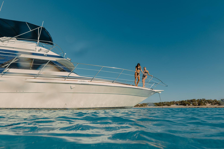 Au départ de Ierapetra : Croisière sur l'île de Chrissi avec déjeunerBillet pour le yacht et déjeuner inclus