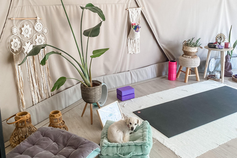 ALBUFEIRA: lezione di yoga in una cupola o sulla spiaggia