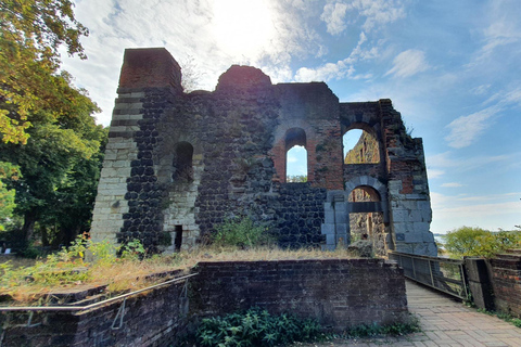 Düsseldorf: Kaiserswerth Historical Town Guided Walk