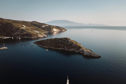 Zakynthos: Shipwreck Beach and Blue Caves Boat Tour Zakynthos: Shipwreck Beach and Blue Caves Boat Tour
