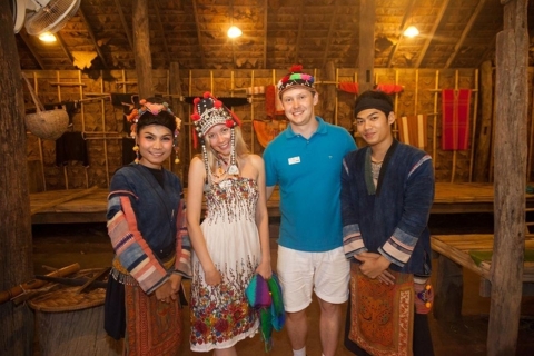 Siam Niramit Phuket: Eine Reise durch die thailändische KulturShow + Abendessen (Goldplatz)