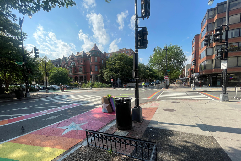 DC: tour gastronomico dei quartieri locali con DrinkEatWalk ToursDC: tour gastronomico nel quartiere con DrinkEatWalk Tours