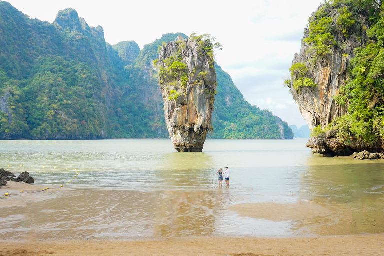 Phuket : Excursion privée de luxe en bateau à longue queue dans la baie de Phang NgaProgramme A