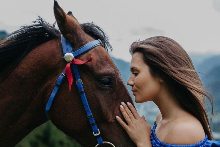 Kazbegi: Infinity View Horse Riding with Local Host