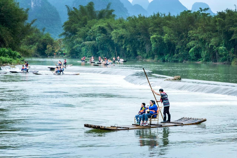 Guilin : transfert aéroport privé et rafting sur la rivière YulongChauffeur-guide parlant chinois