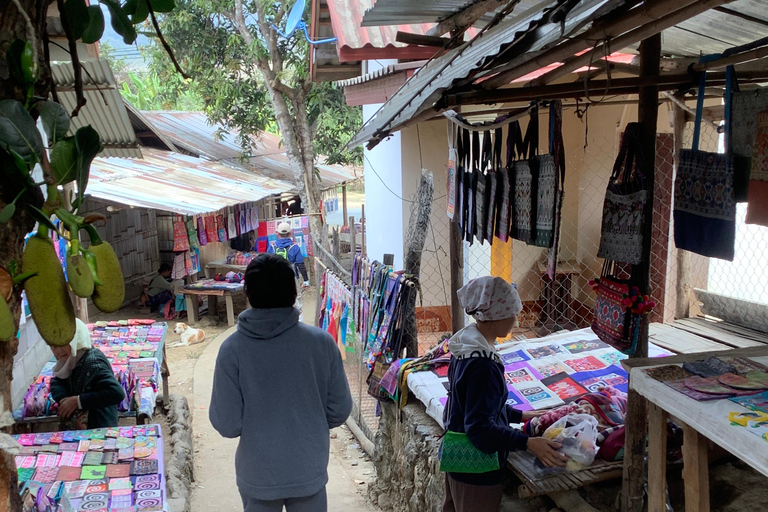 Luang Prabang: Hmong Village + Rafting Day Trip 2km Rafting