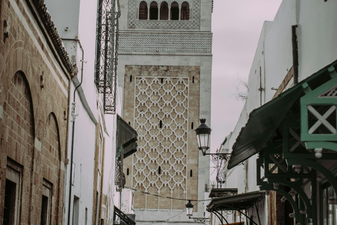 Visit Tunis: Sidi Bou Said, Carthage & Medina Tunis : Sidi Bou Said & Carthage & Medina guided tour