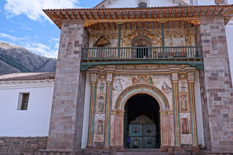 Envägs turistbuss med scenisk utsikt från Cusco till PunoEnvägs turistbuss från Cusco till Puno