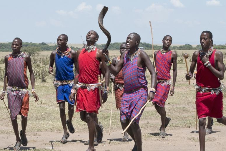 Safari dans le Kenya sauvage Explorez Amboseli, Tsavo Ouest et Tsavo Est 4 joursSafari sauvage au Kenya : découvrez Amboseli, Tsavo Ouest et Tsavo Est en 4 jours