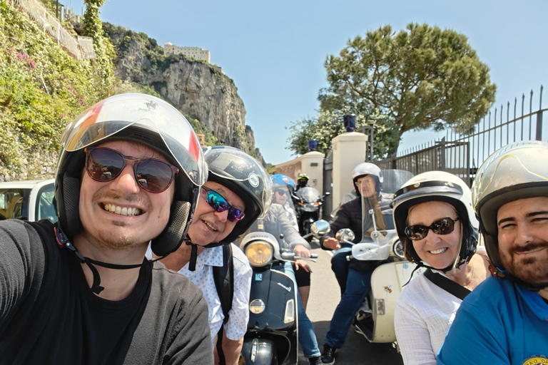Sorrento Coast: Discover Hidden Gems by Vespa with a Buddy