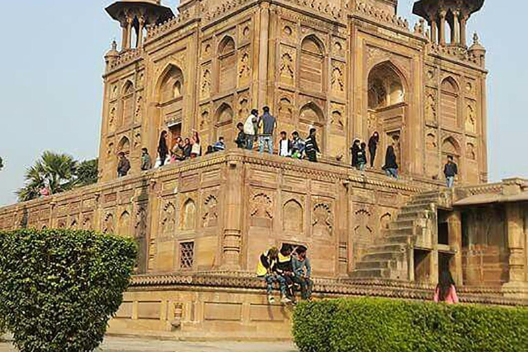 Benarés: Tour privado de Prayagraj de un día completoVaranasi: tour privado de día completo a Prayagraj